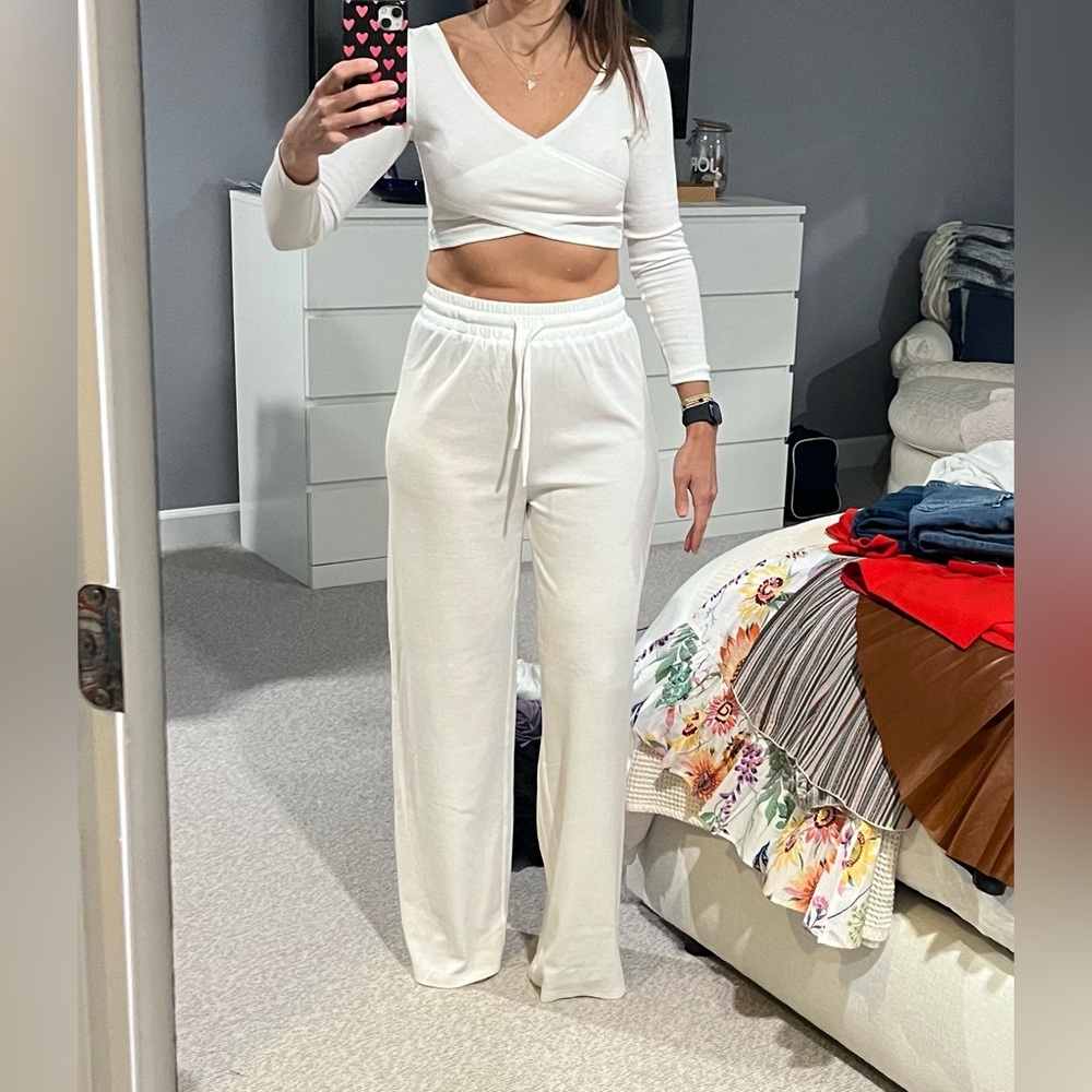 NWT - Astley Set - small top/large pants - white.